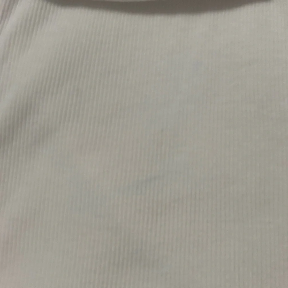 Hollister White Ribbed Deep V Long-Sleeve Tee - Picture 3 of 4